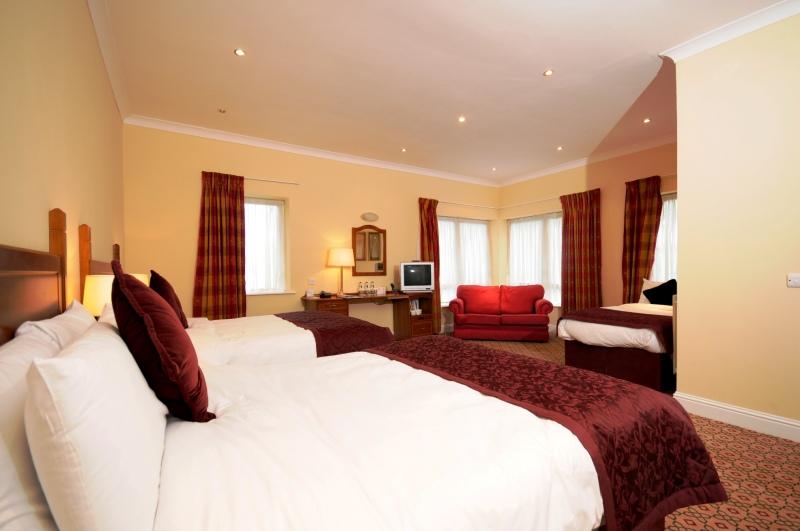 Wilton Hotel Брей Екстериор снимка